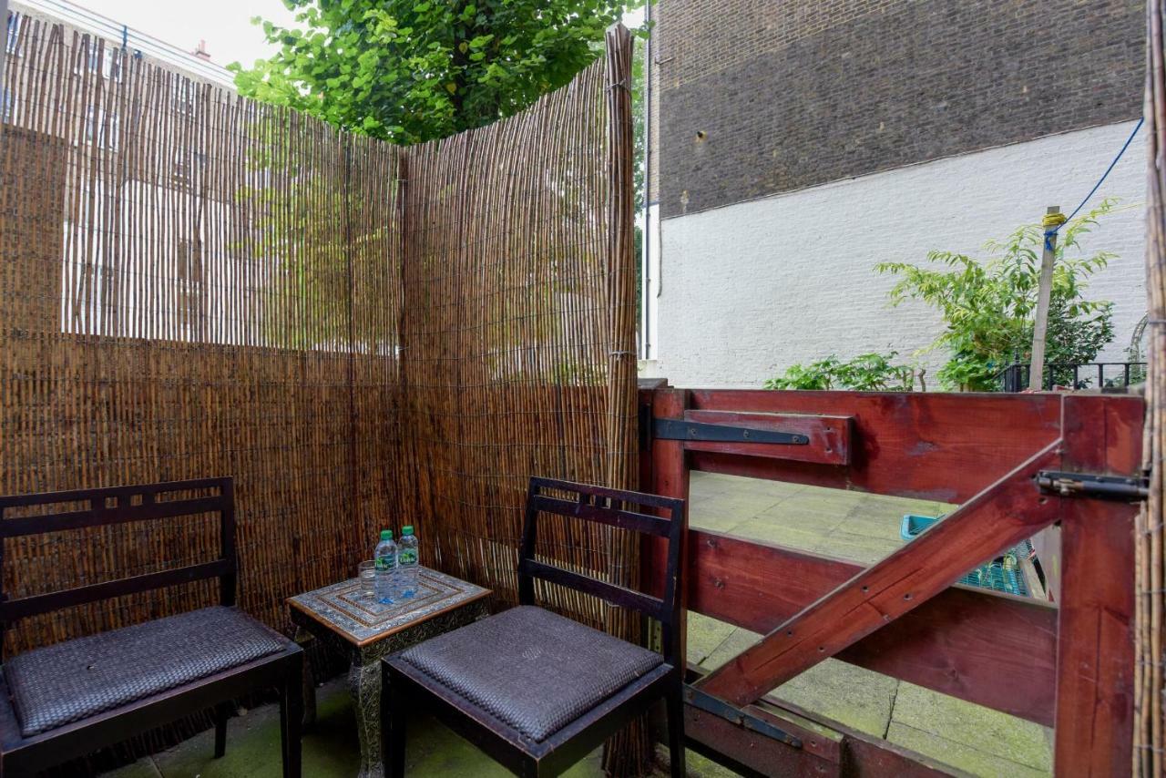 Gloucester Gardens London Exterior photo